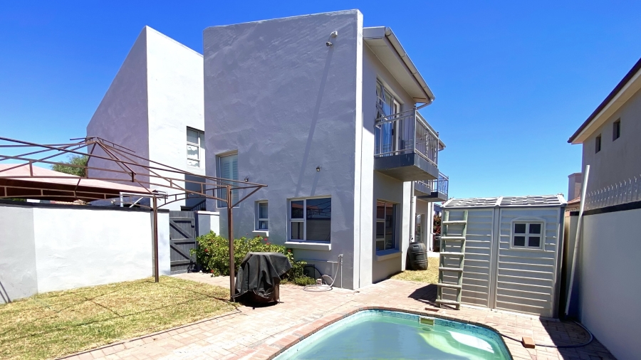 4 Bedroom Property for Sale in Port Owen Western Cape